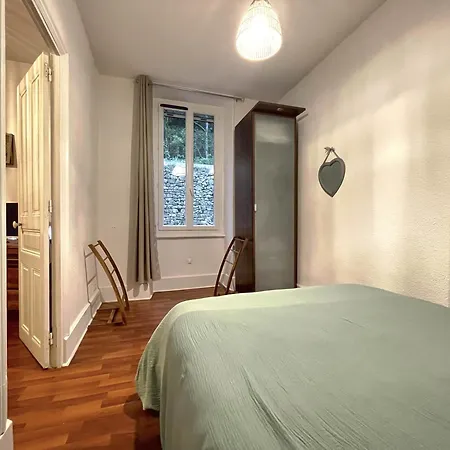 Calme, Proche Des Thermes Et Des Commerces Διαμέρισμα Vals-les-Bains